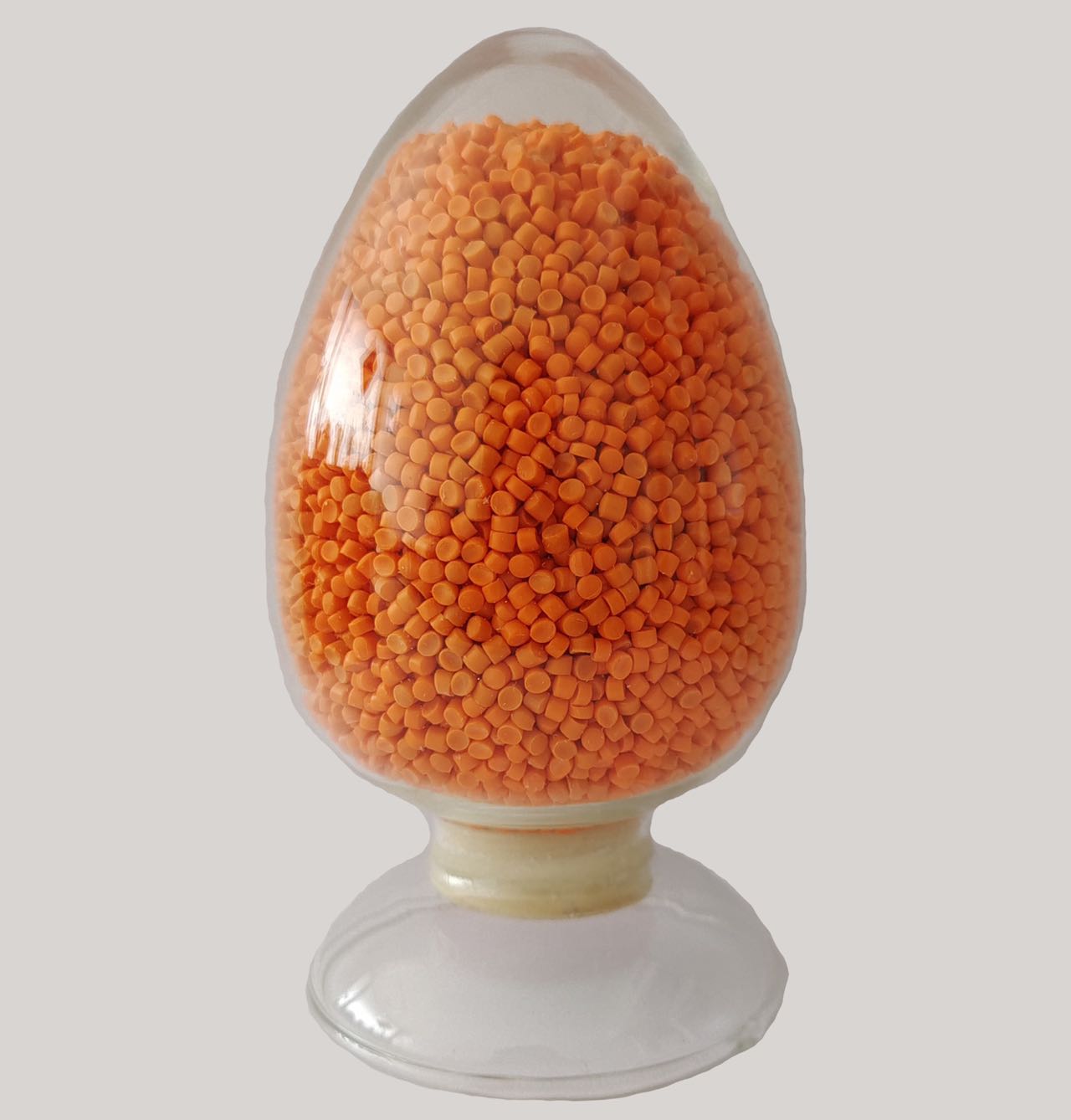 Composti di scudo semiconduttivo: potenziamento dell'efficienza del cavo