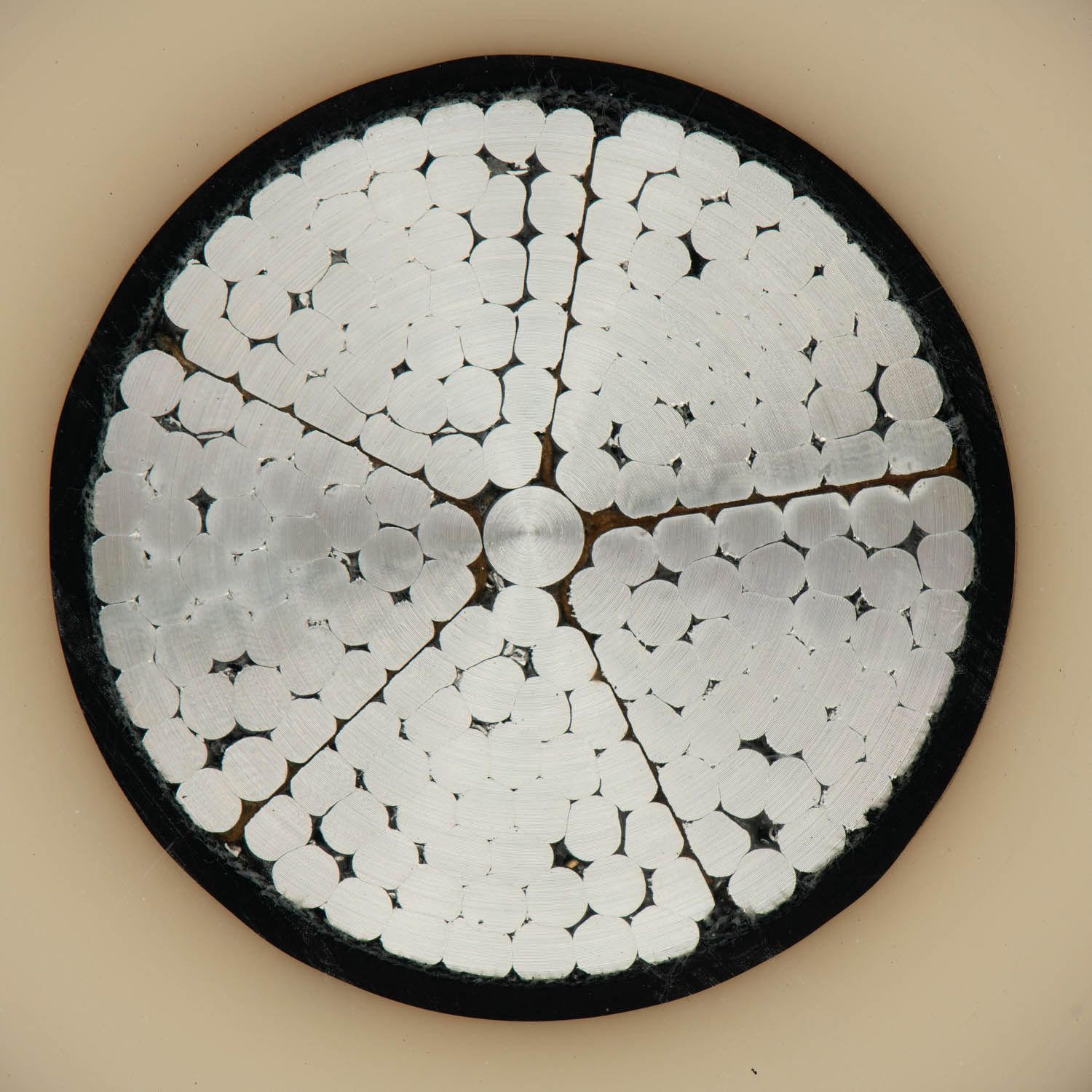 Comprendere i vantaggi dei cavi elettrici ad alta tensione per il rinforzo della rete