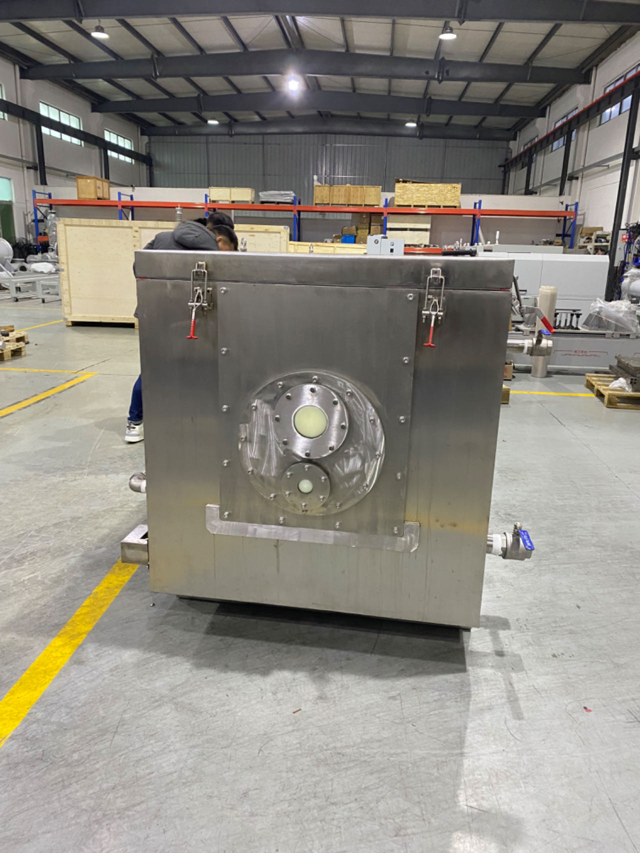 Le nostre attrezzature per test di accessori per cavi ad alta tensione ottengono grandi elogi dai clienti del Medio Oriente, continuando gli sforzi per servire i clienti globali